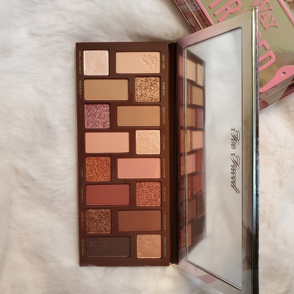 Too Faced Sunset Stripped Palette - Picture 5 of 6